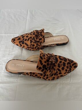 Musshoe Leopard-Print Knot Front Pointed Mules Size 10.5